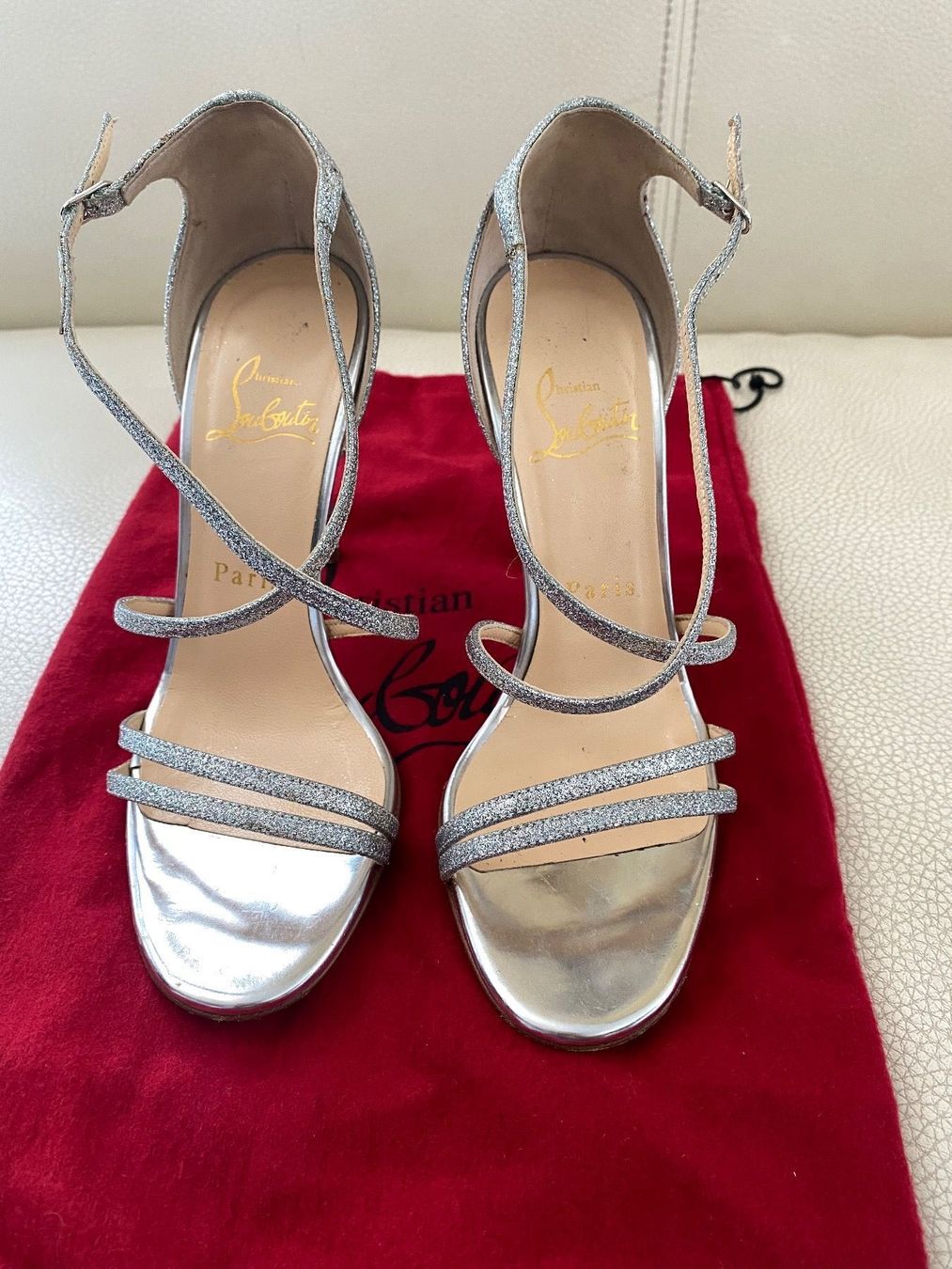 Christian Louboutin Scarpe da donna: Christian Louboutin sandals – Usato da Zürich venduto da Yuece 2