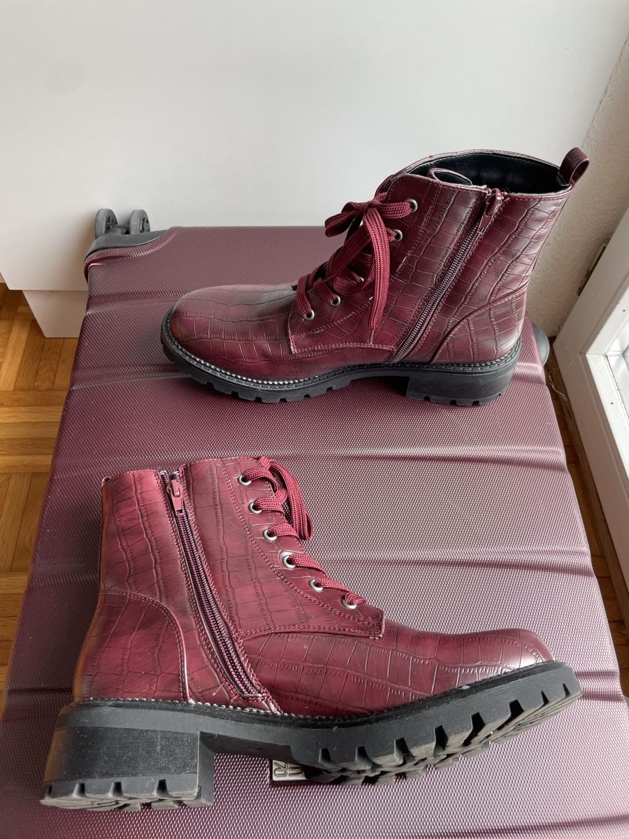 Chaussures femmes: Schnürstiefel rot Gr. 41 – D'occasion à Lengnau BE par DieBiene8 1
