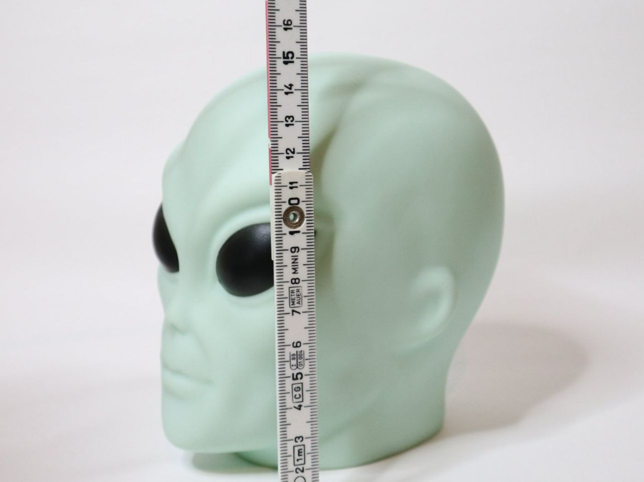 Statuette: Alien Kopf Spardose Sparkasse unbenutzt – Usato da Eschenbach SG venduto da Astalavista 3