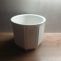 Weisser Keramik Topf Übertopf Blume Deko