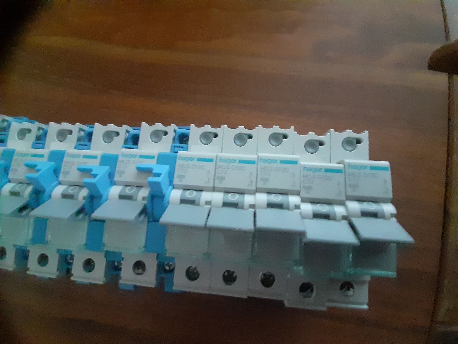 Hager Componenti elettronici: Sicherungsautomaten – Usato da Roggwil BE venduto da LotharW 2