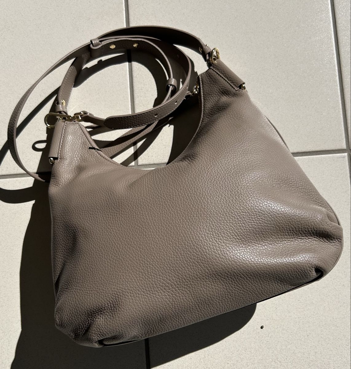 Coccinelle Sacs femmes: Tasche – Neuf (Voir description) à Hünenberg See par Fichten 3