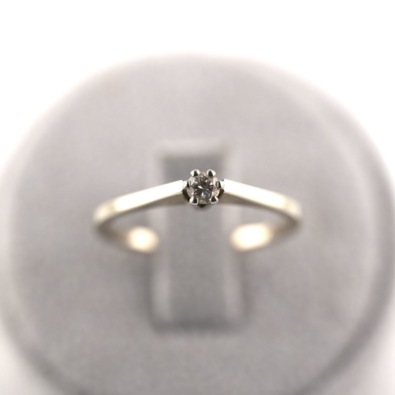Bagues: Weissgoldring 18K Solitär – D'occasion à Basel par Edelmetallhaus.com