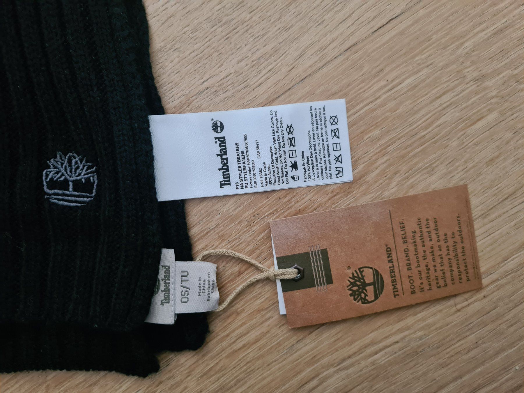 Timberland Foulard & Sciarpe: Timberland Schal - NEW – Nuovo e nell'imballaggio originale da Carouge GE venduto da Franllo 1