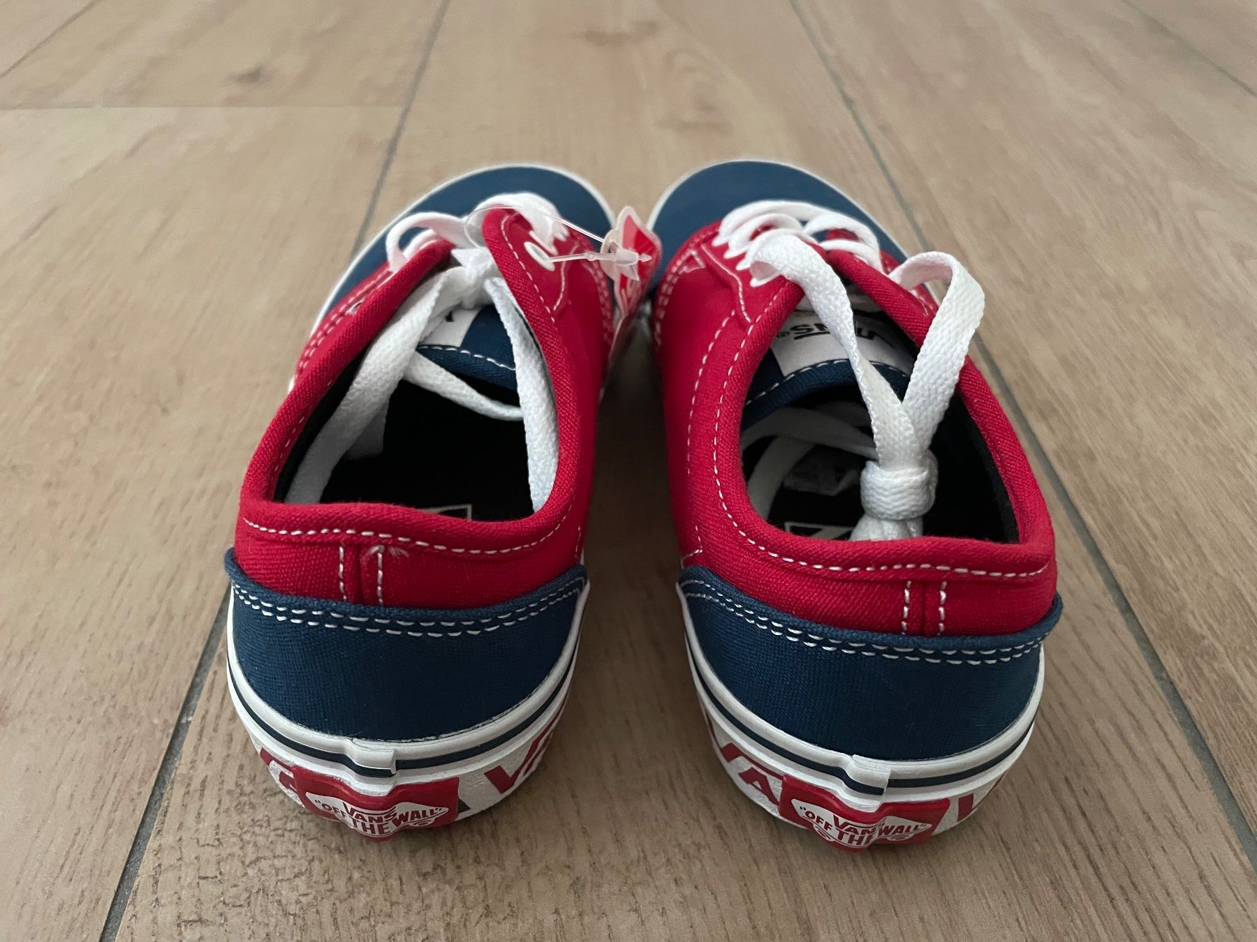 Vans Scarpe per ragazzi: Vans Sneakers Gr. 32 NEU – Nuovo (secondo la descrizione) da Waltenschwil venduto da hansnine 2