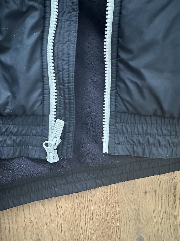 Giacche: Veste Nike à capuche  – Usato da Ursy venduto da LiloNorma 3