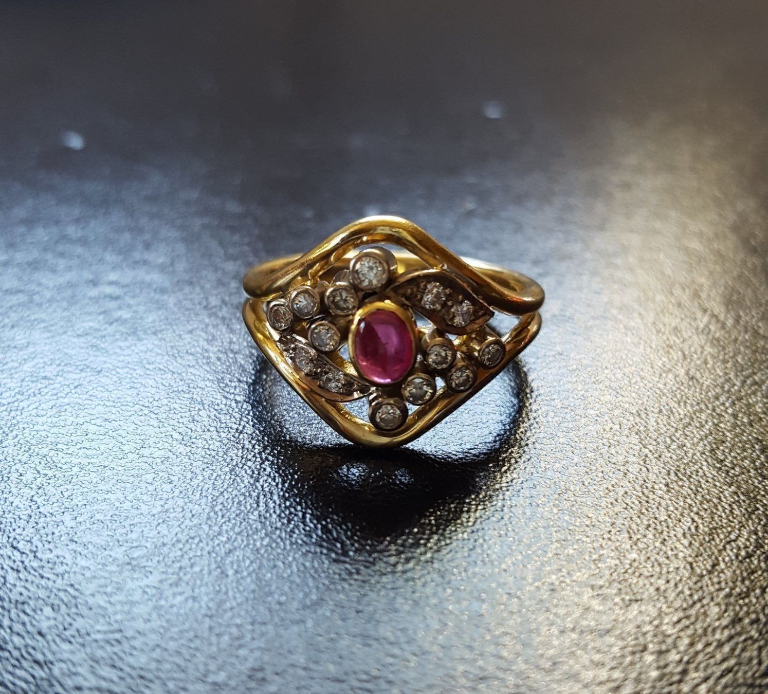 Anelli: 750 Massiv Gold Ring Mit Diamanten/Rubin – Usato da Wald ZH venduto da Aniade 4