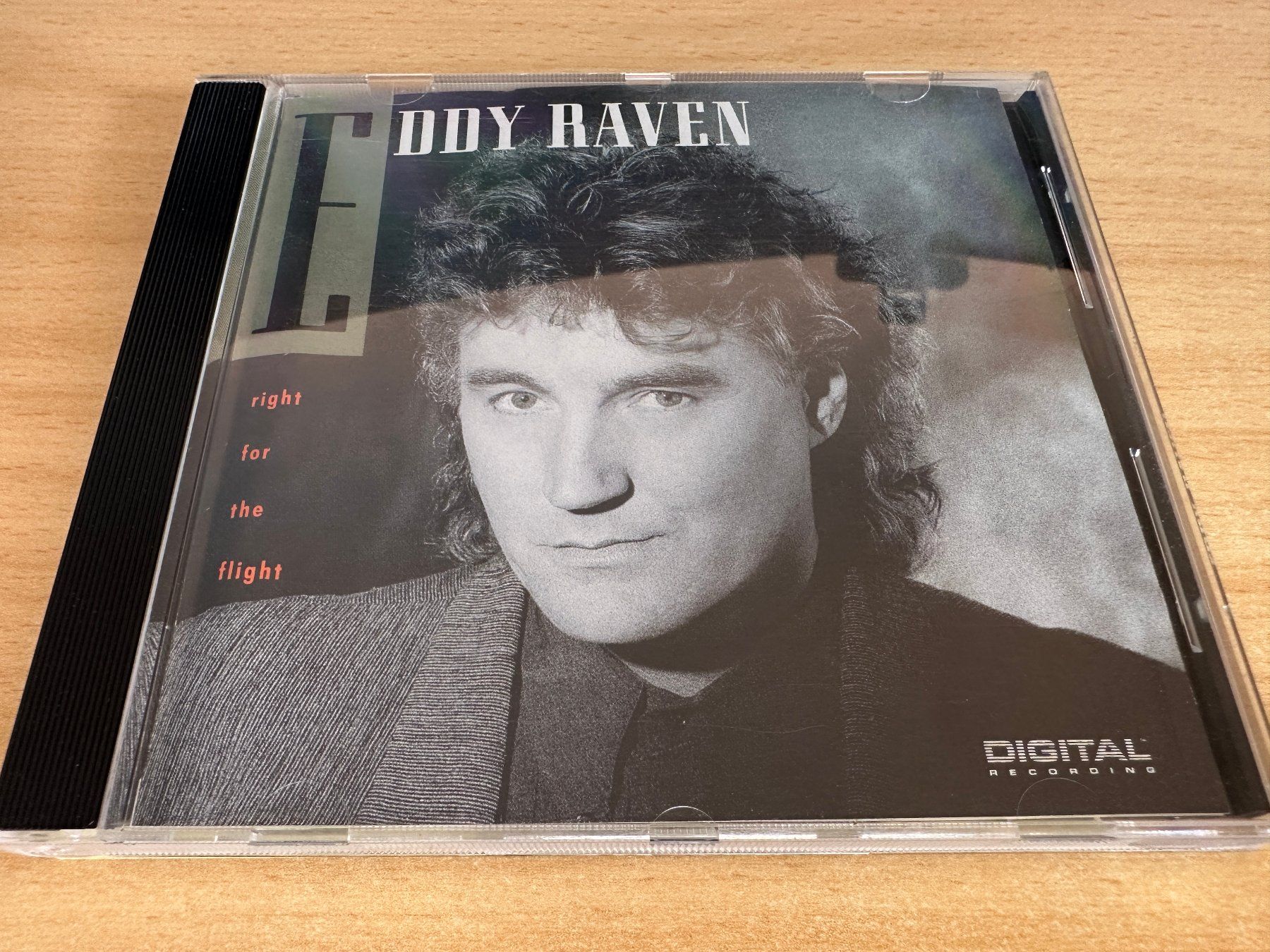 CD: Eddy Raven – Right For The Flight – Usato da Rikon im Tösstal venduto da Alpenmutz