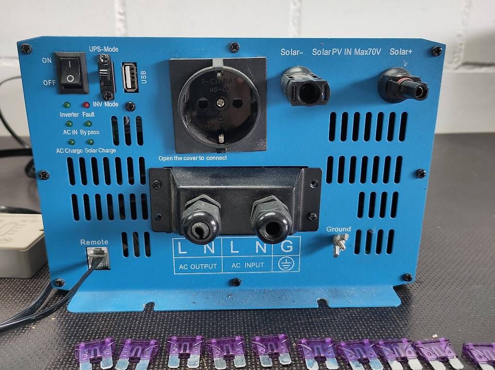 Inverter: ECTIVE SSI202 4in1 Sinus-Wechselrichter 2000W/12V – Usato da Rüttenen venduto da Mabala 1
