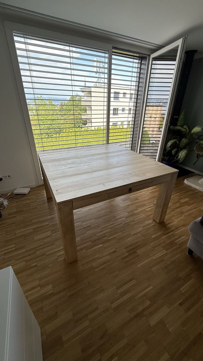Tables: Massiv Holztisch  – D'occasion à Stäfa par Ed88