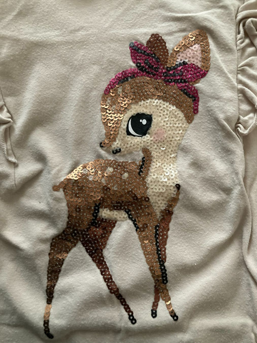 H&M Blusen, T-Shirts & Tops: Shirt langarm mit Rehkitz – Gebraucht aus Muttenz von Juvenile33 2