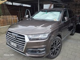 Audi Q7 3.0 TDI Quattro Kombi Braun Met.188000 km
