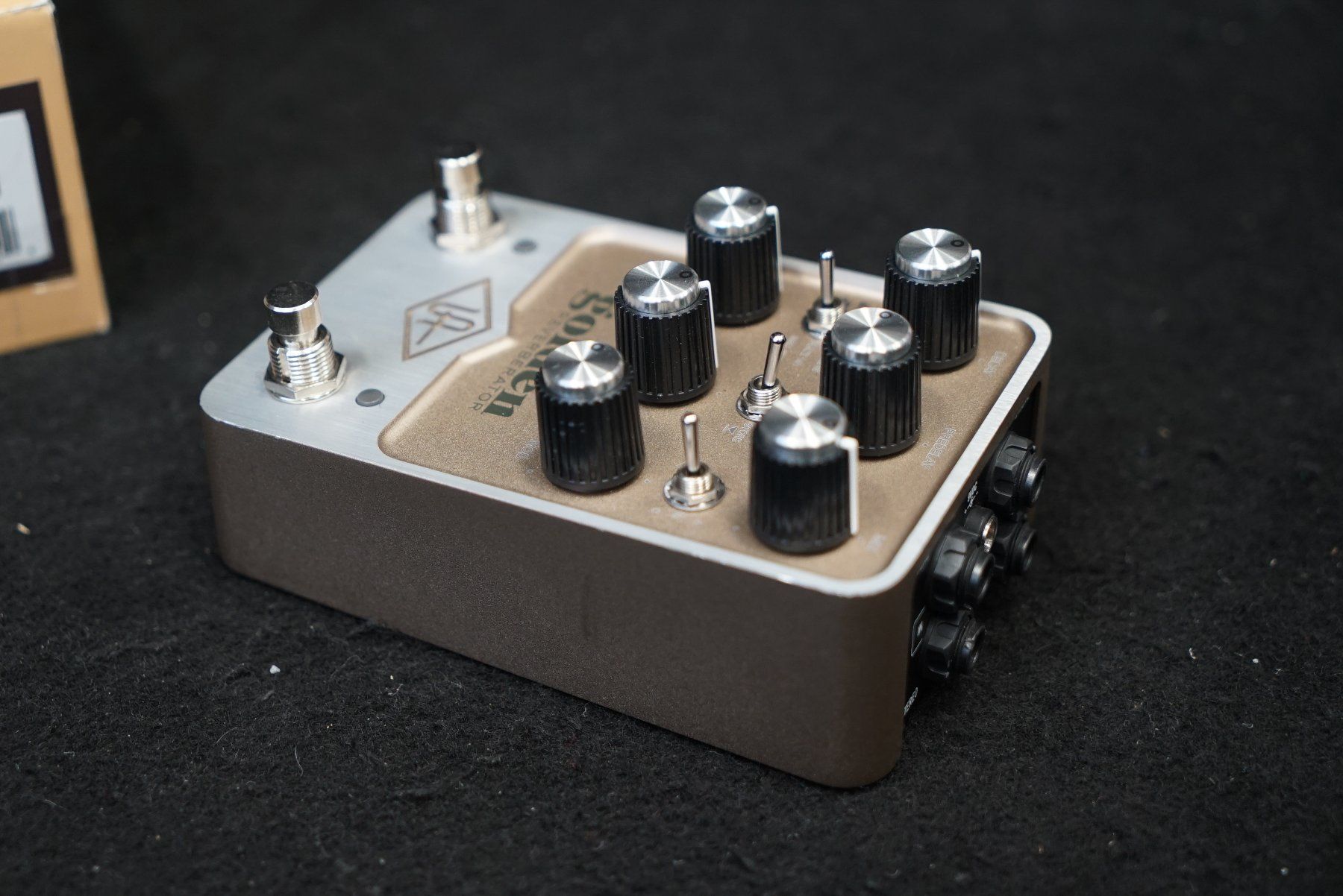 Universal Audio Musikinstrumente: Universal Audio Golden Reverberator Pedal – Gebraucht aus Ortschwaben von Musictrade 5