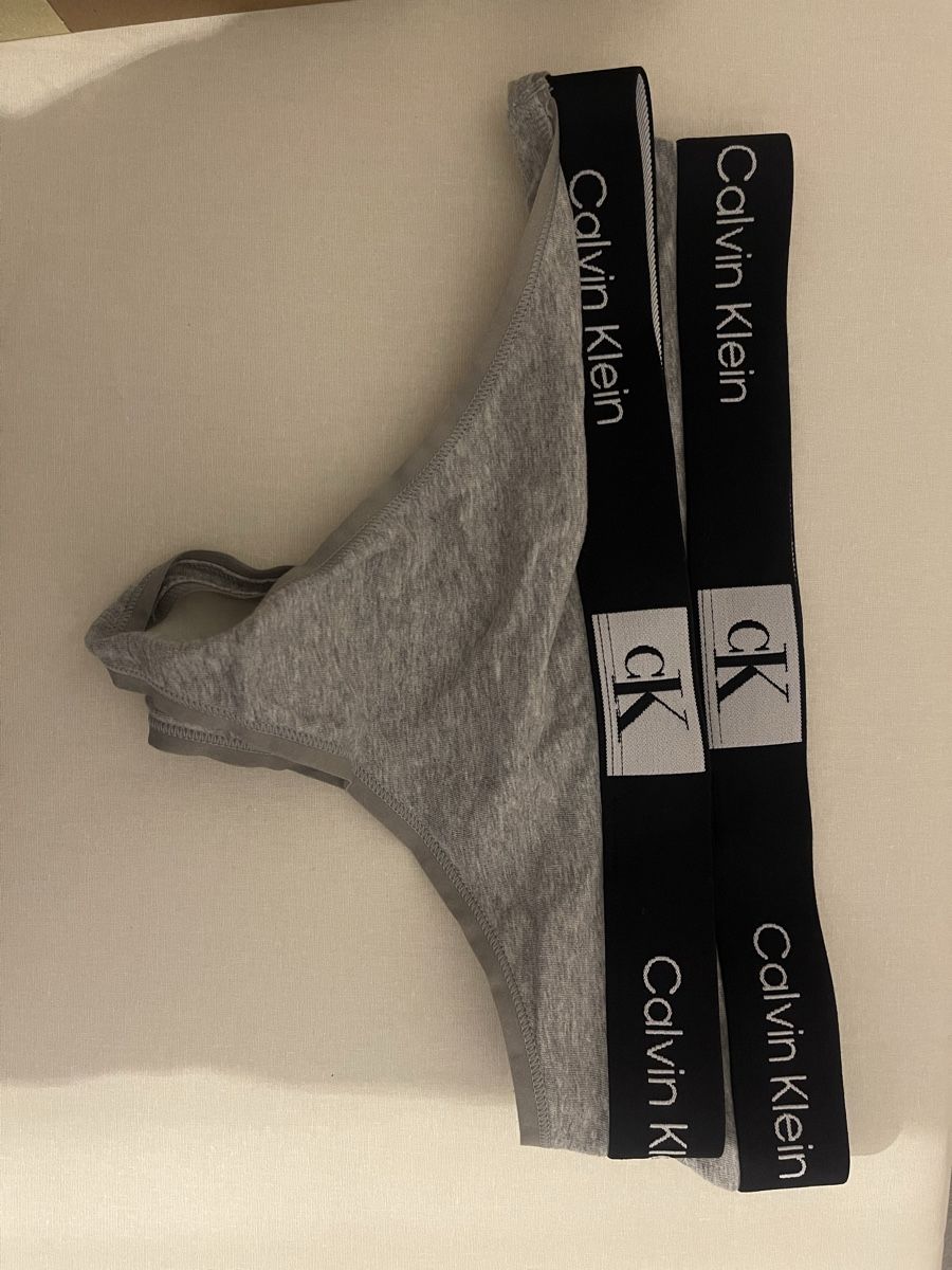 Calvin Klein Altra biancheria intima: Calvin Klein String Tanga Grau, neu, Gr. S – Nuovo (secondo la descrizione) da Bazenheid venduto da tab_w525