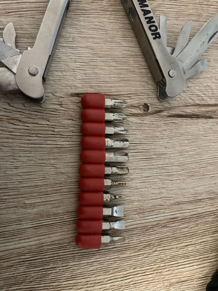 Alle Werkzeuge: Multitool Manor inklusiv Bit-Set und Etui gebraucht – Gebraucht aus Chur von eagle86federico 2