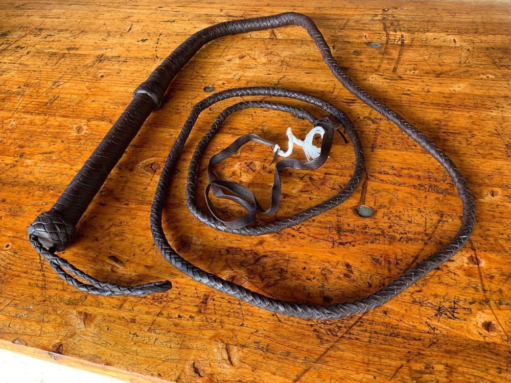 YINETTECH 2x Reitpeitsche Aus Kunstleder - Rutschfester Griff, Rautenmuster, Ideal Für Training & Bühne