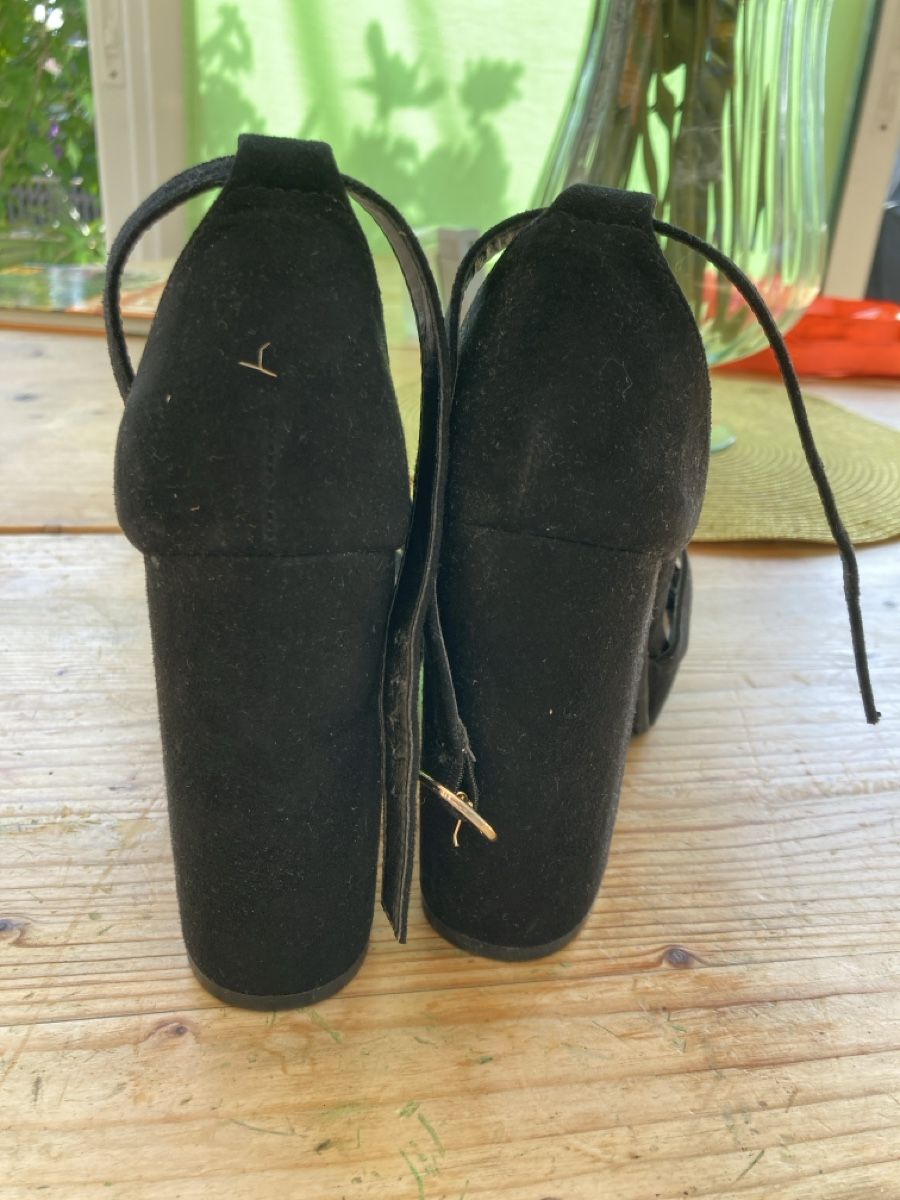 Chaussures femmes: Sandalen – D'occasion à Romanshorn par gokken 3