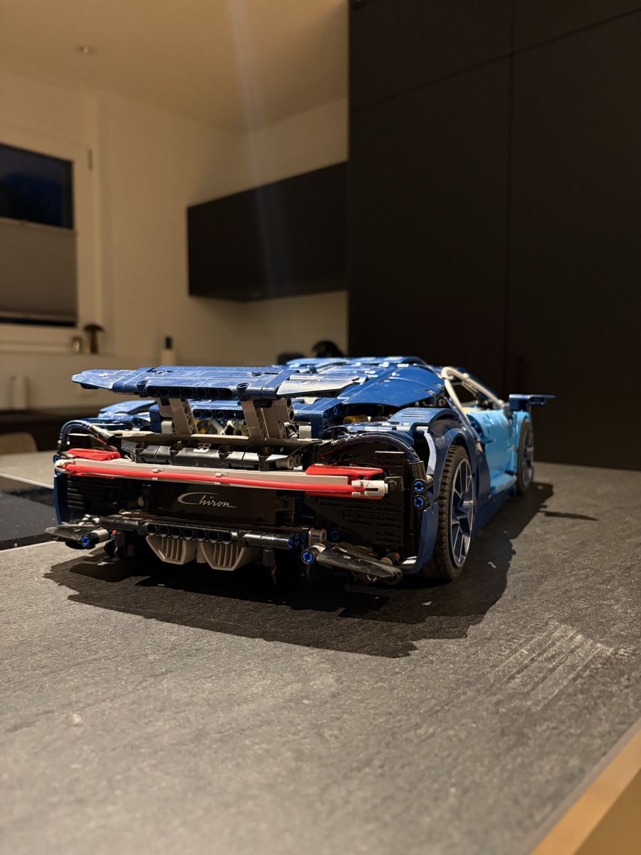 Lego Spielzeuge: Bugatti Chiron Lego Technic(Anleitung dabei) – Gebraucht aus Derendingen von gia_g6fl 4