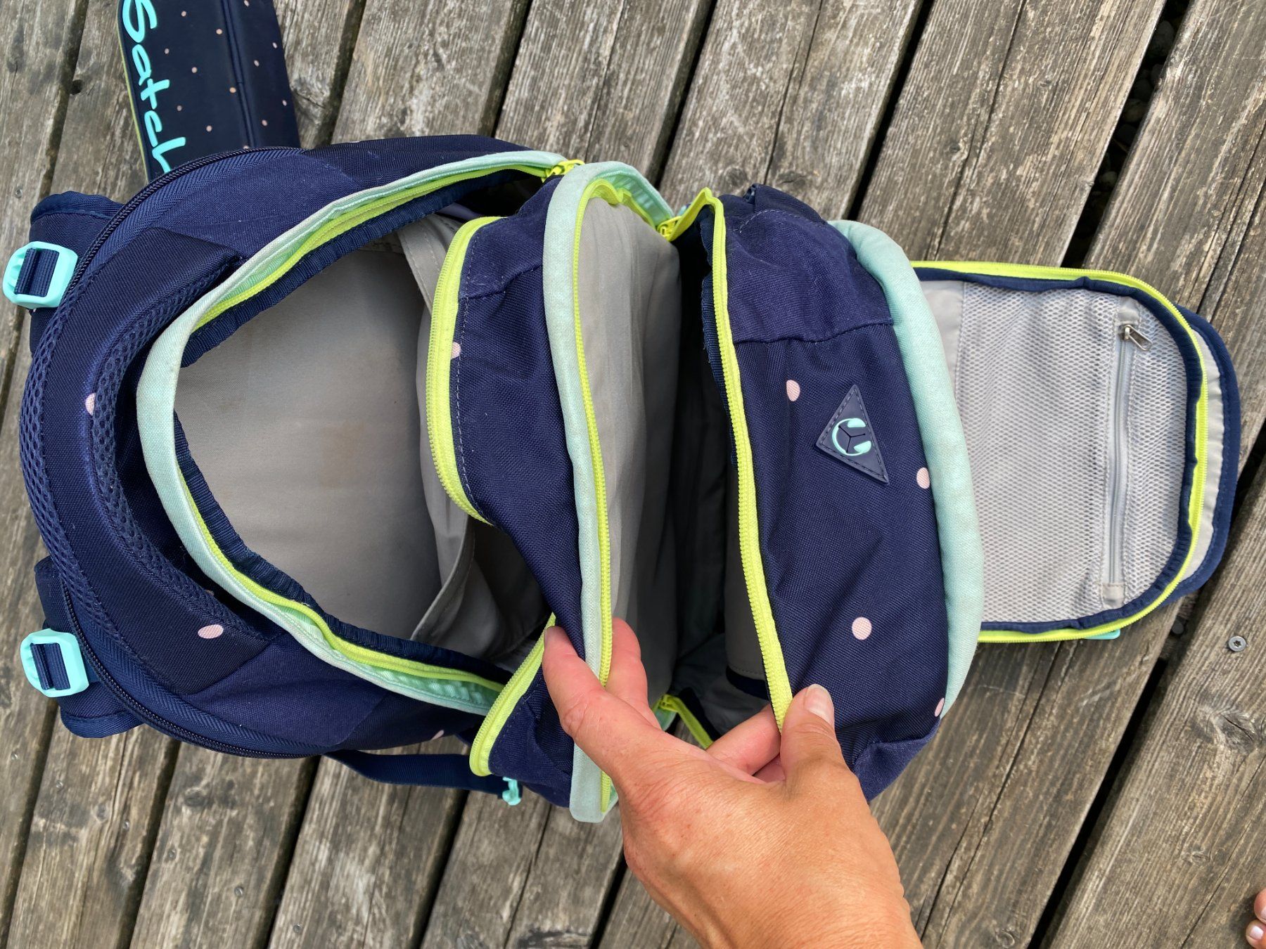 Satch Borse & Zaini: GROSSER SCHULTHEK / RUCKSACK VON SATCH MIT ETUI – Usato da Alberswil venduto da mina012 2