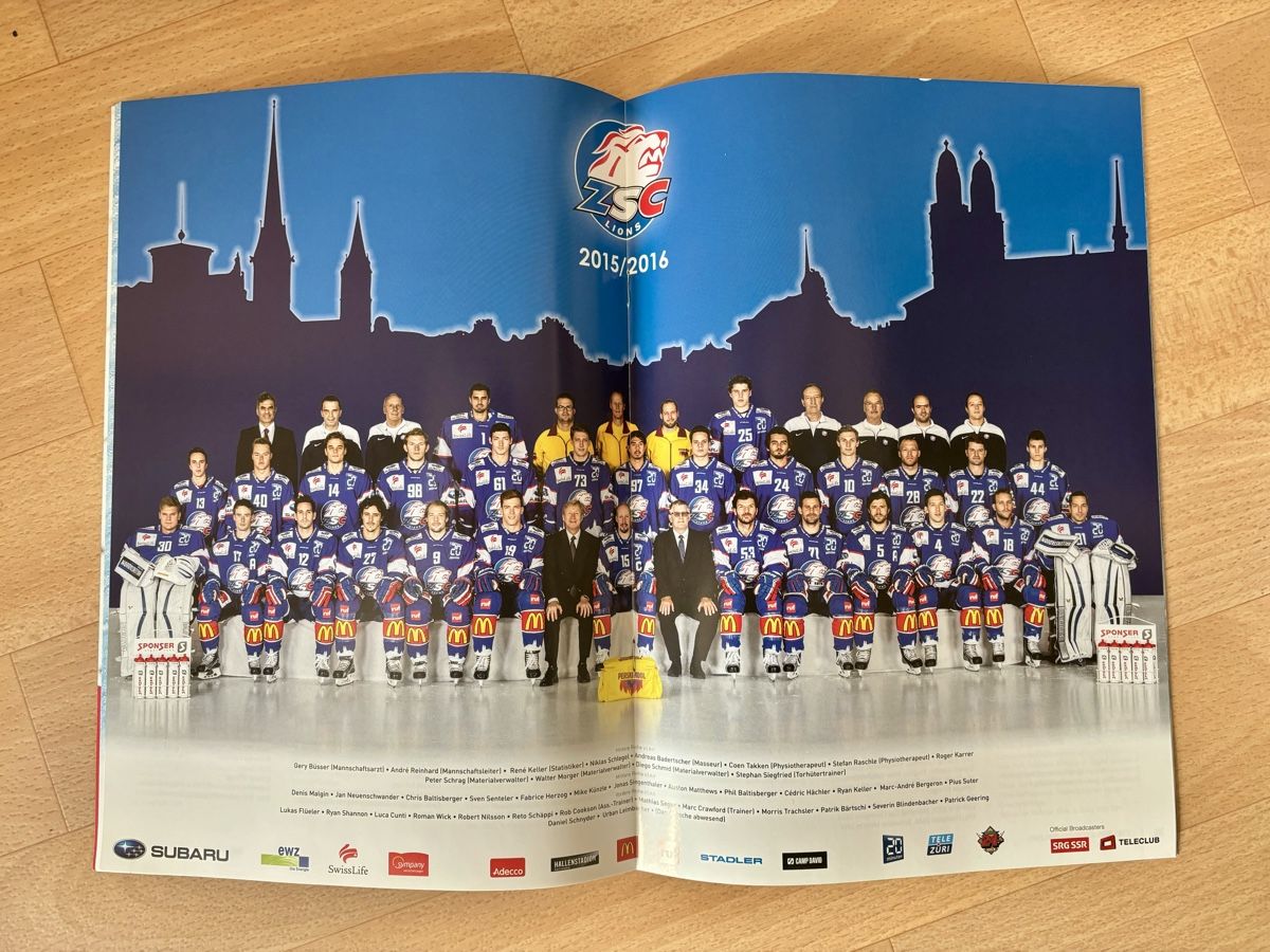 Carte collezionabili: ZSC Stickerheft / Box 2015 2016 evtl: Malgin, Matthews etc. – Nuovo (secondo la descrizione) da Wädenswil venduto da niamiam 2