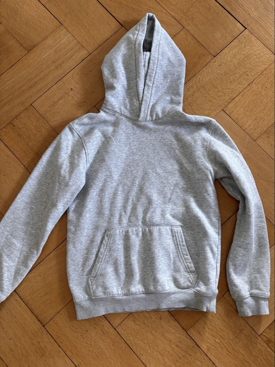 H&M Maglioni & Felpe: Grauer Kapuzenpullover, 146 – Usato da Zürich venduto da gucks 3