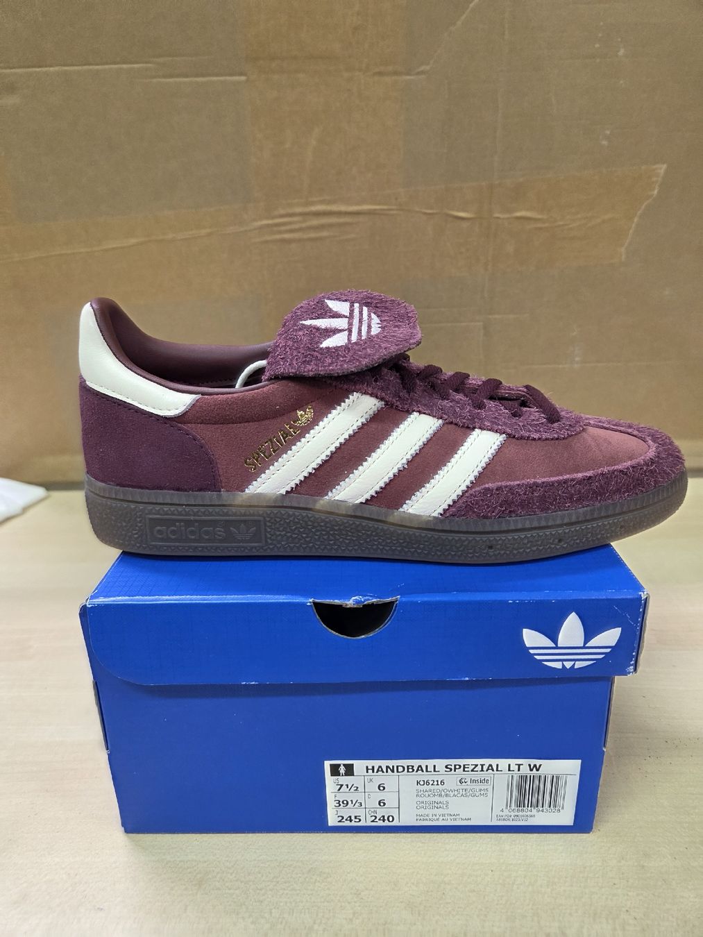 Adidas Chaussures femmes: Handball Spezial LT W – Neuf avec emballage d'origine à Maroggia par MarDoni