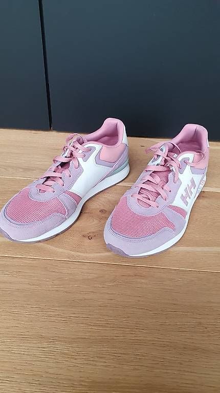 Scarpe da donna: Helly Hansen Damen-Sneaker | Gr. 42 | 3x getragen – Usato da Kirchberg BE venduto da bvonallmen 2