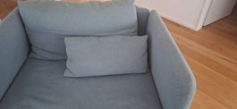 Sessel mit Hocker