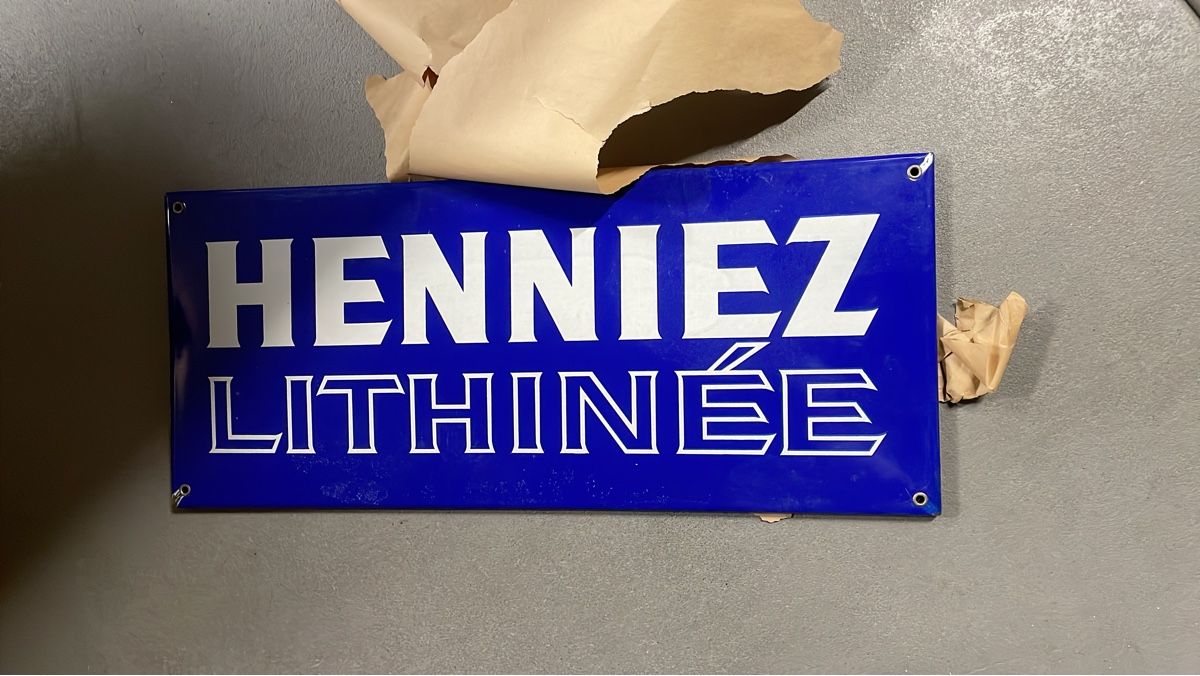 Lavagne: Emailschild "HENNIEZ LITHINÉE" Original in Verpackung – Nuovo e nell'imballaggio originale da Wohlen AG venduto da NincoA-Z