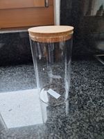 Voratsglässer mit Korkdeckel