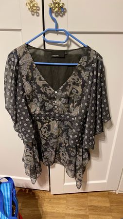 Elegante Bluse Grösse 42, Herbstlook