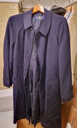 BUGATTI - Herrenmantel dunkelblau aus CASHMERE (Grösse 52)
