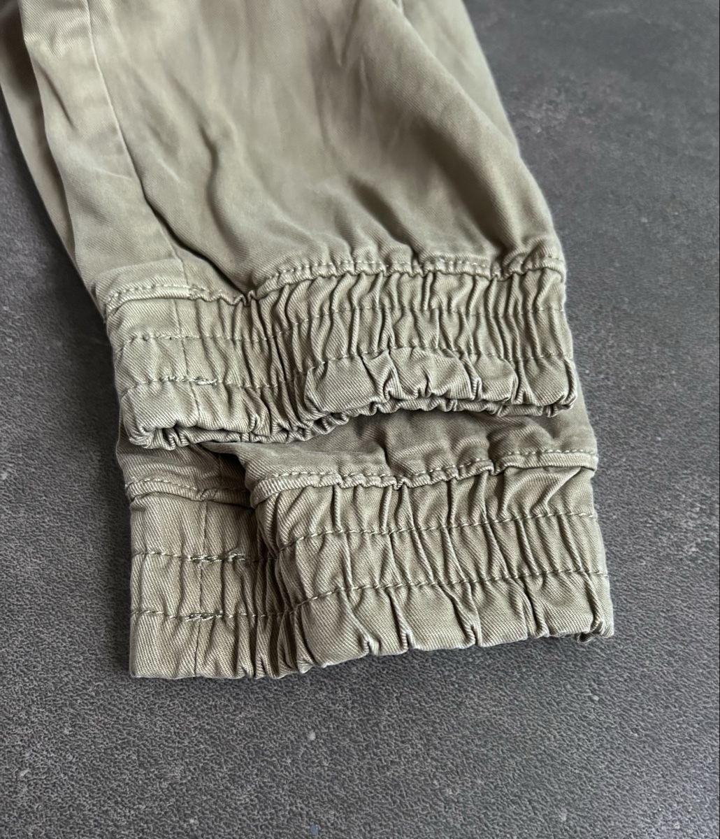 Zara Pantaloni: Zara Joggers - M in Top Zustand – Usato da Zürich venduto da Facellas 3