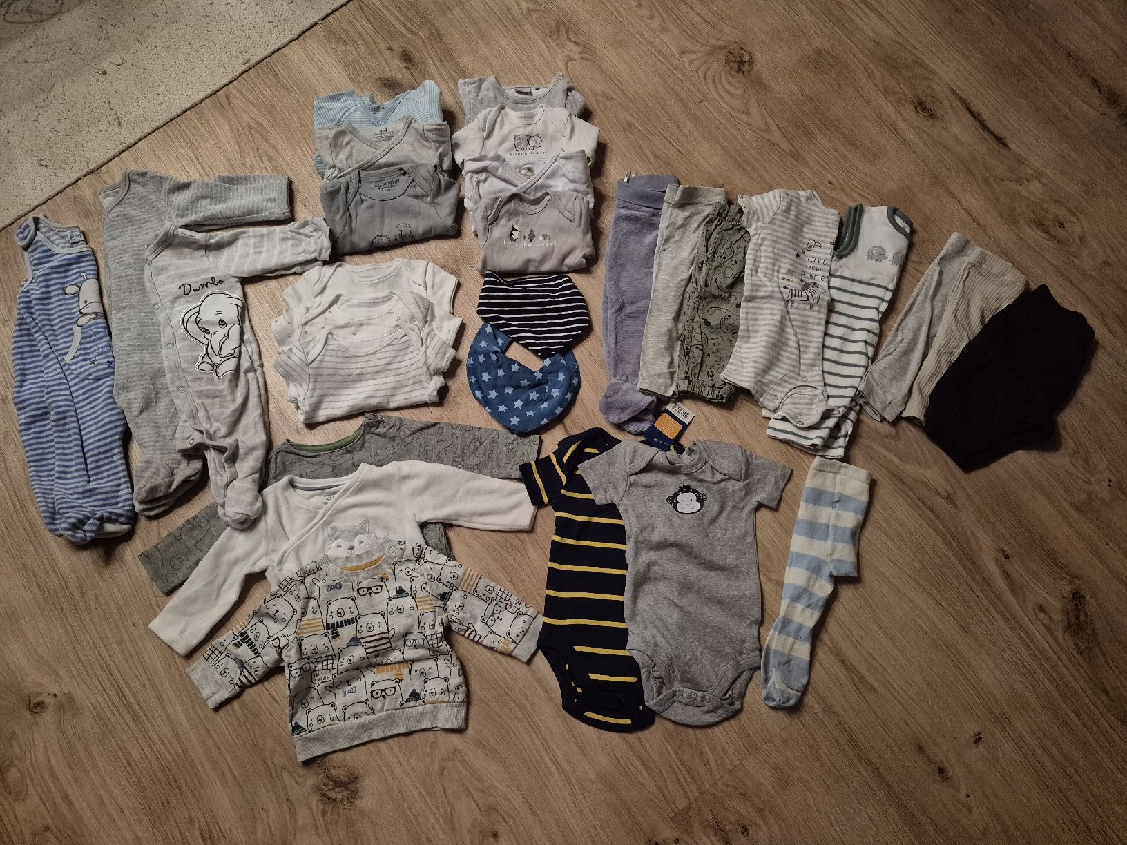 Kleiderpakete & -sets: Baby Kleider Set Grösse 62 und 68 Junge oder neutral – Gebraucht aus Walenstadt von Ani23