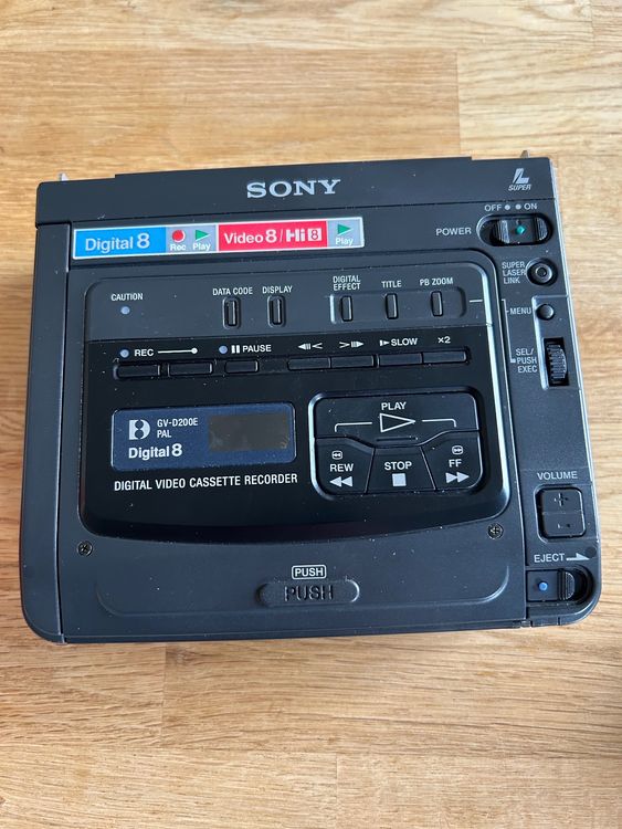 Sony GV-D200E Gigital Video Cassette Recorder (Gebraucht) in Basel für ...
