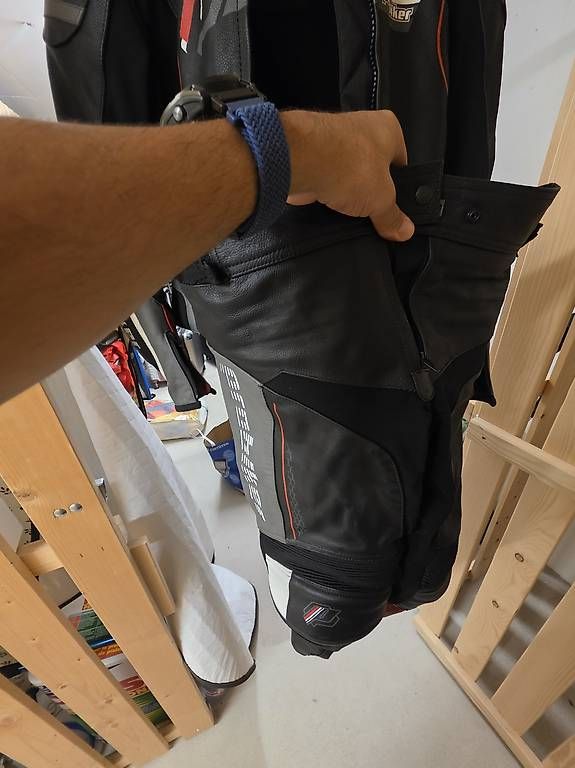 Completi & Tailleur: Damen Leder Motorradanzug 2-teilig – Usato da Rüti ZH venduto da Good_Seller 3