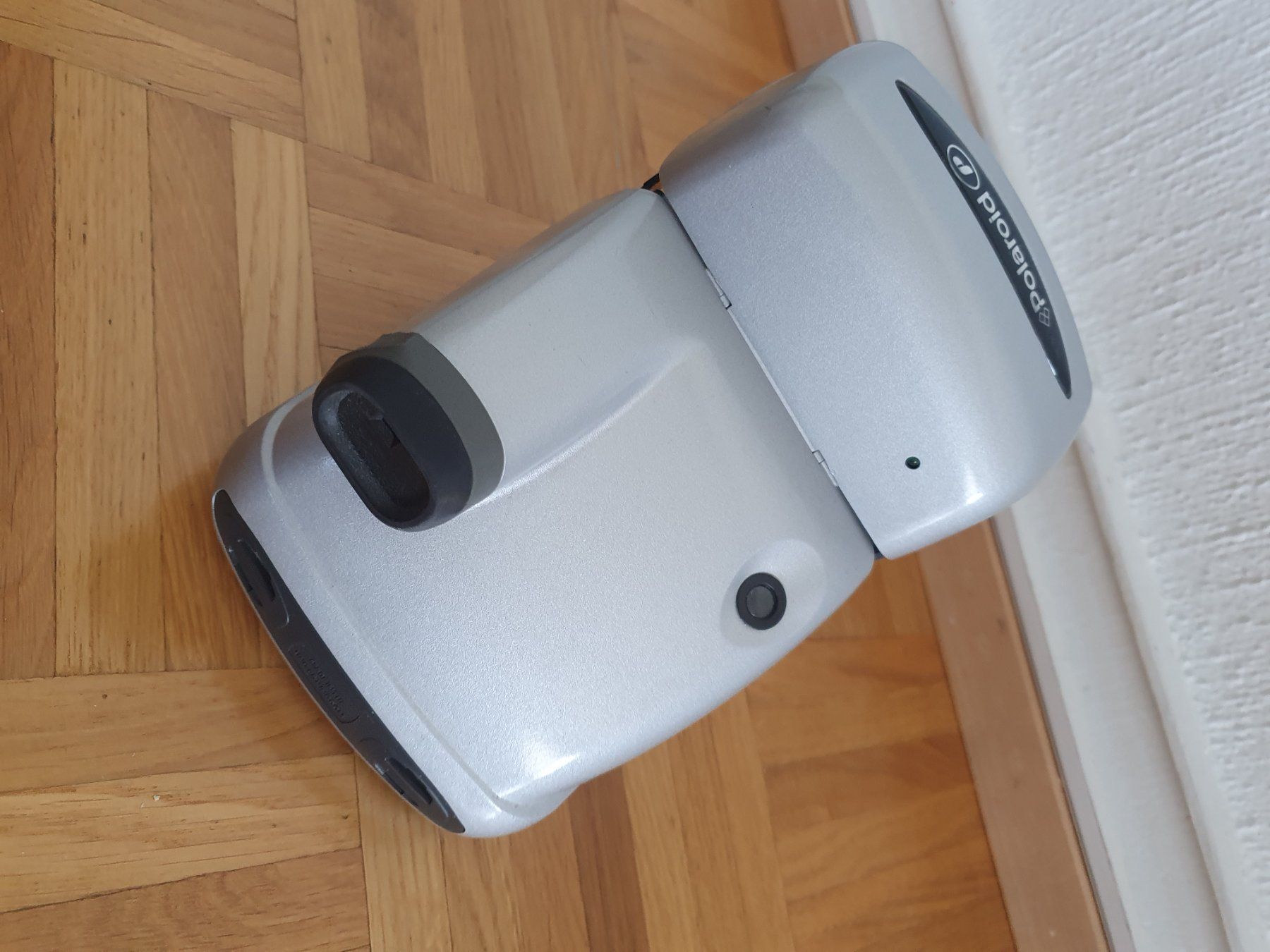 Polaroid Fotocamera: Polaroid instantané - Argenté – Difettoso da Prilly venduto da RoDyRe 3