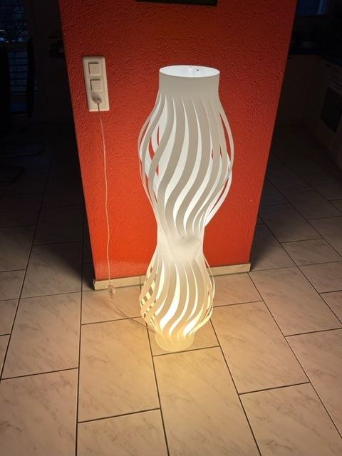 Lampen: Ständerlampe – Neu (gemäss Beschreibung) aus Altbüron von Februar26