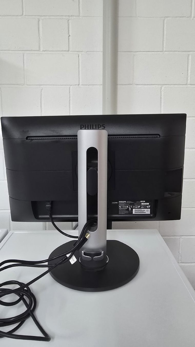 Philips Monitor: Écran Philips 241B – Usato da Le Fuet venduto da Redd273 2