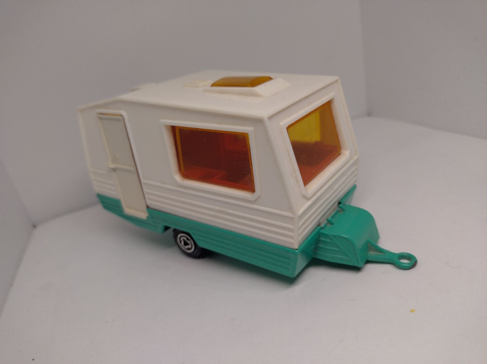 Majorette Modellautos: Majorette Caravane série 3000 1/36 – Gebraucht aus La Chaux-de-Fonds von Pierrot8404