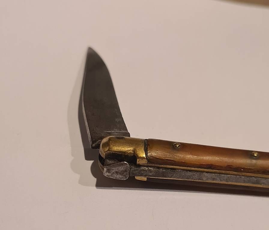 Couteaux de poche: Laguiole Besset Jeune – D'occasion à Estavayer-Le-Lac par limo-nade 2
