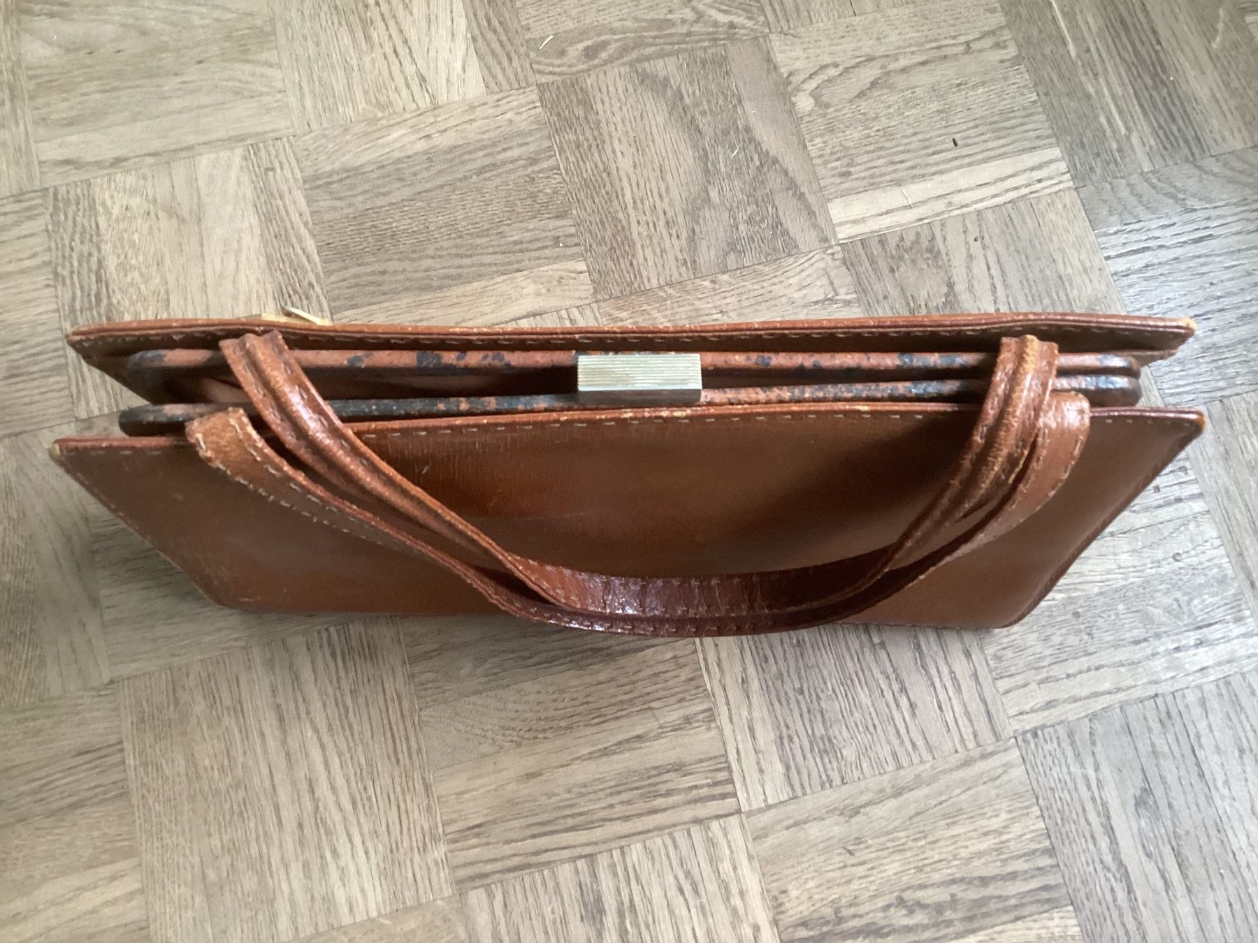 Borse da donna: Vintage Lederhandtasche – Usato da Muttenz venduto da bar_ws7n 4