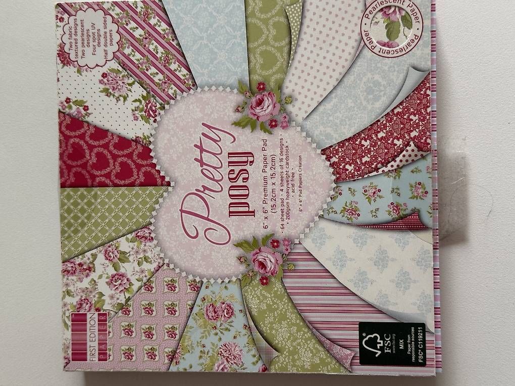 Papiere: Bastelpapier 15,2 x 15,2 cm – Gebraucht aus Greifensee von Seq