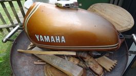 Yamaha Tank gold mit Verzierung Zustand wie abgebildet