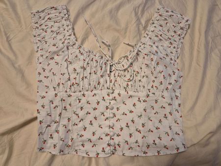 Süsses Sommer Top mit Rosenmuster, Grösse S, neu