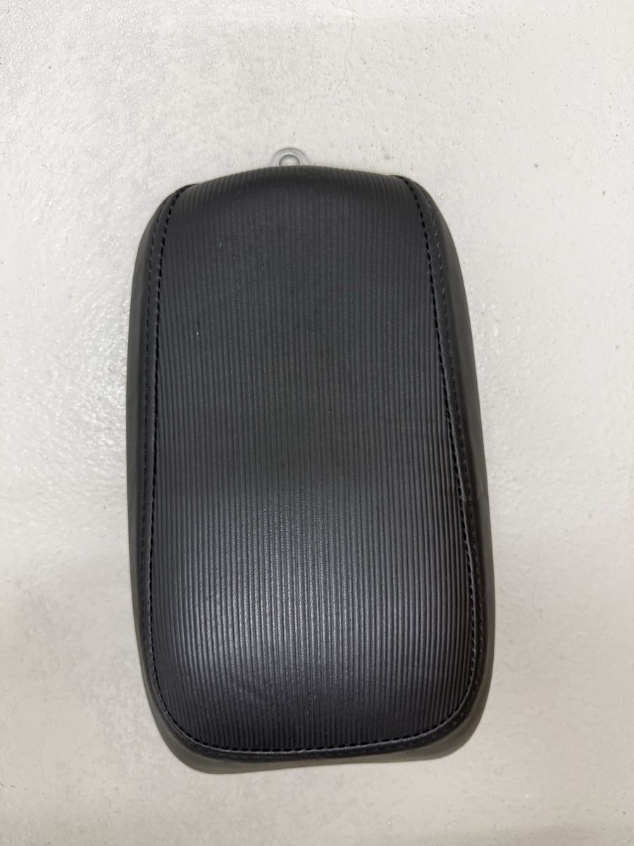 Harley-Davidson Alle Motorradersatzteile: Harley-Davidson Breakout Original Soziussitz – Gebraucht aus Bülach von lor_72tg 2