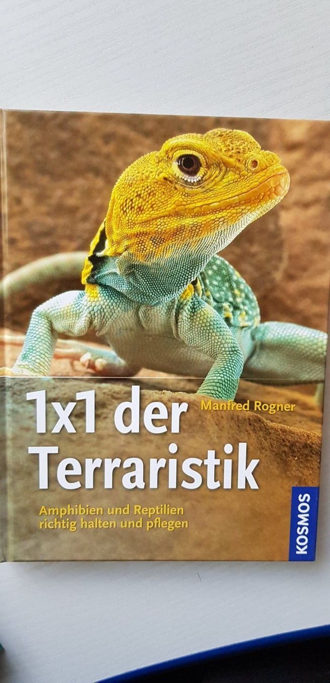 Libri: Neuwertige Teraristik Bücher – Usato da Beckenried venduto da Claduia