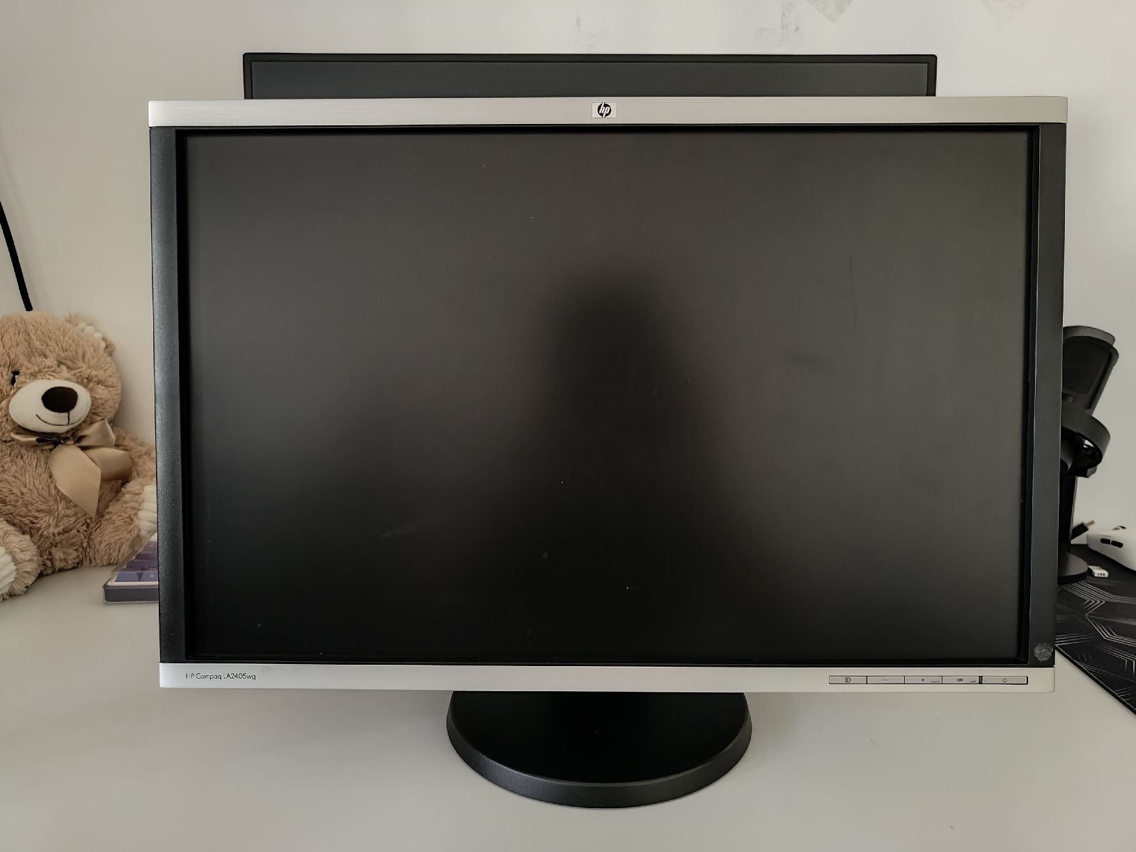 Compaq Monitor: Monitor HP Compaq LA2405wg – Usato da Bern venduto da ed_z717