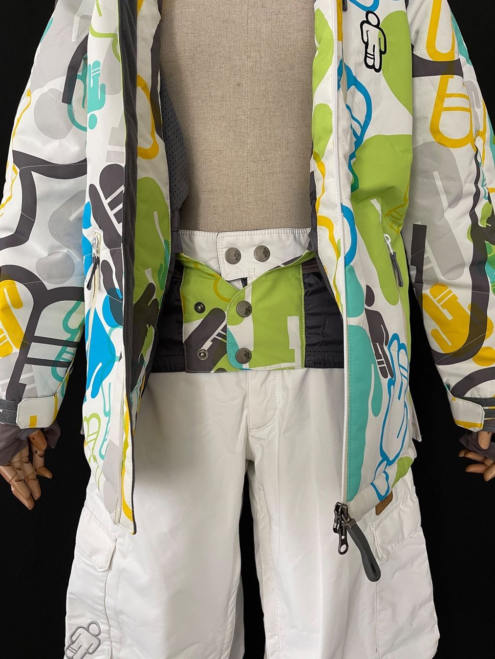 Costumi: ROMP Snowboard Wear – Usato da Emmen venduto da Avviivva_Com2023 3
