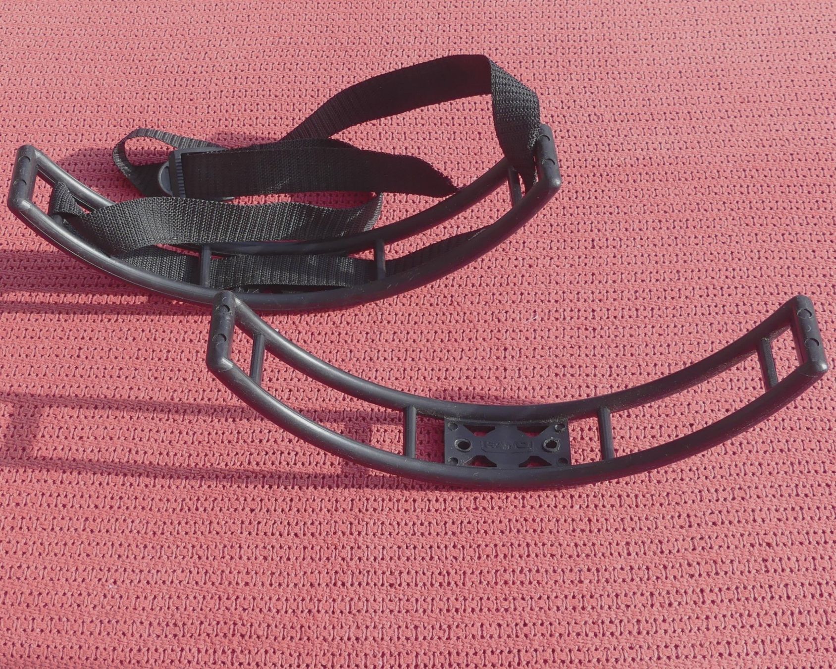 Supporti a parete: Gasflaschenhalterung 5 & 11 kg – Nuovo (secondo la descrizione) da Lyssach venduto da YYZ10 1